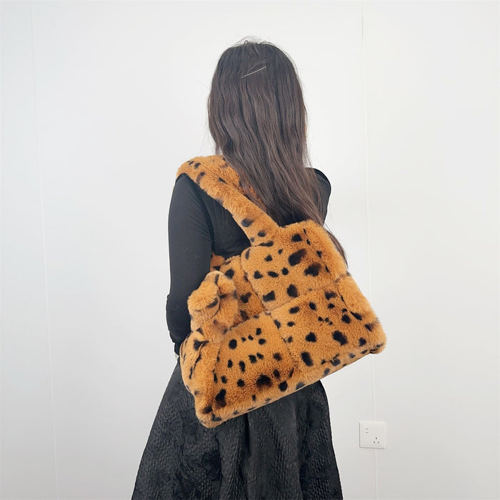 Wholesale Spacious Leopard Print Shoulder Bag
