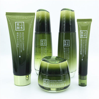 Moisturizing And Brightening Skin Sensitive