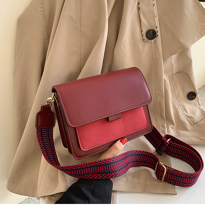 Wholesale Distinctive Ethnic Style Colored Belt Contrast Shoulder Bag