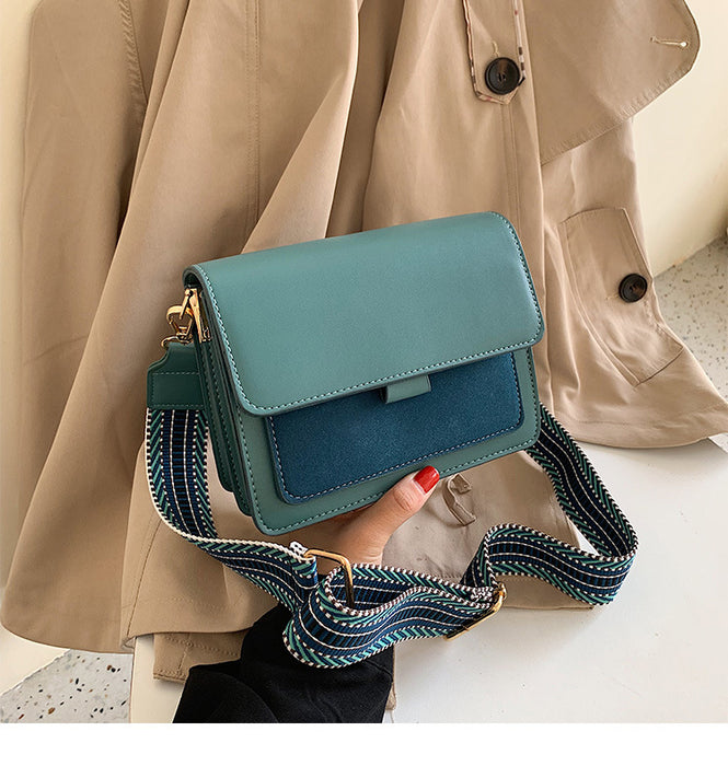 Wholesale Distinctive Ethnic Style Colored Belt Contrast Shoulder Bag