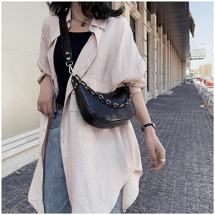 Winter Crossbody handbags baguette.