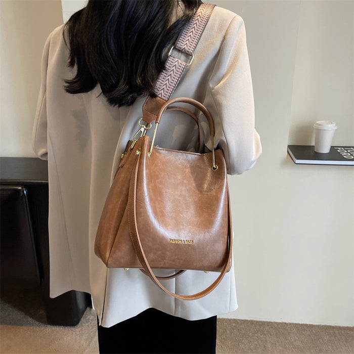 Autumn And Winter Women Fashion Retro Solid Color Handbag